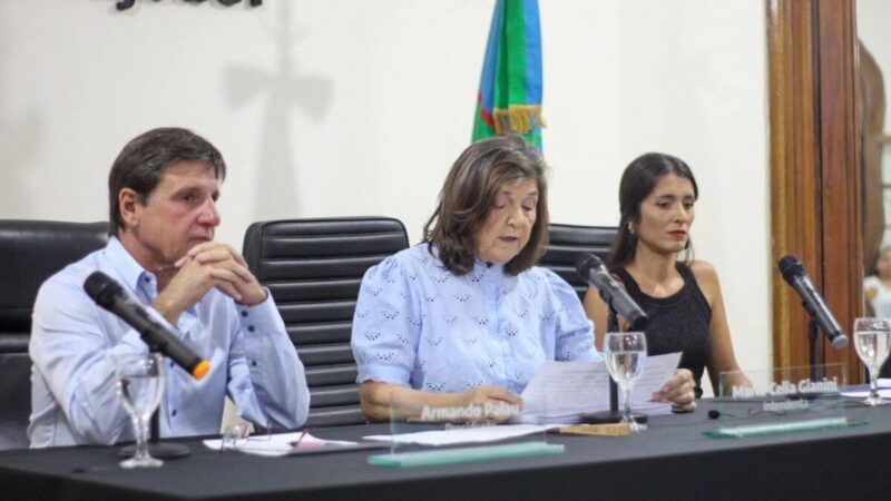 «Nuestro único pacto es y seguirá siendo con el pueblo, y nunca lo vamos a traicionar»