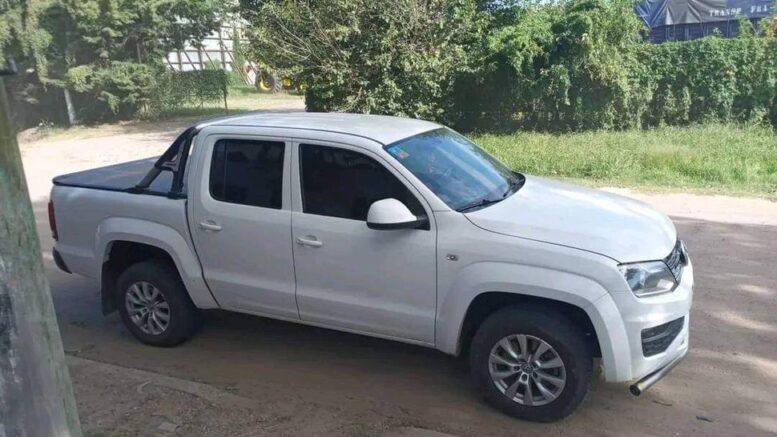 Alerta en Los Toldos por el robo de una camioneta
