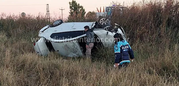 Un pintense volcó este domingo en la Ruta 188