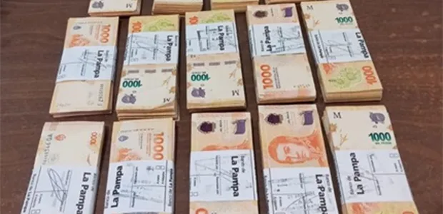 La Policía secuestró una importante suma de dinero en Banderaló por una causa por estafa